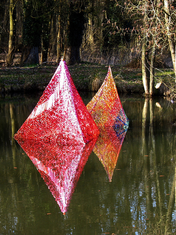 Interlude, Etang de Boulincourt, France, spring 2009, size: 2 elements, H: 2m and 1,80m. medium: gift ribbon, technique: sprang 