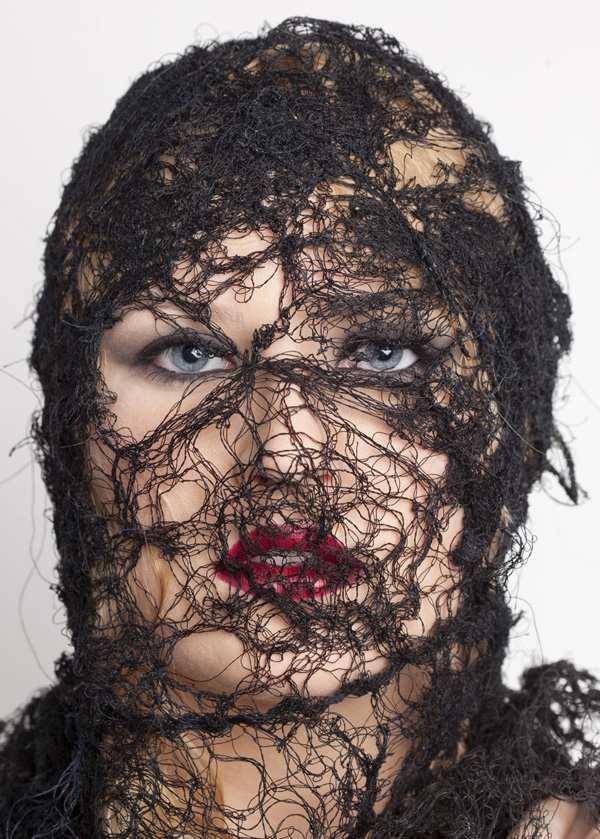 Negative Thought Face, Media: Free Motion Embroidered Polyester Thread, 2010, Photography: Christine Lim