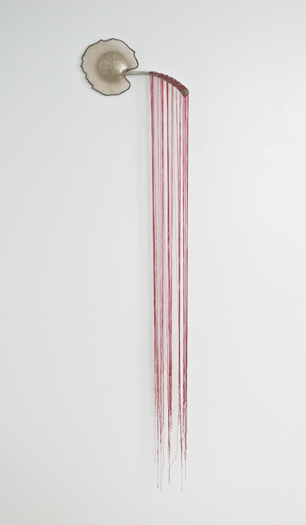 Deep Breathing, 2009, 141 x 33 x 9 cm, stainless steel, silk thread, silk organza, cotton cloth, photo: Cheryl O'Brien