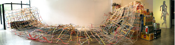 tiens-moi très fort, La Centrale, installation detail, woodcut on Okawara paper, wire, 2010