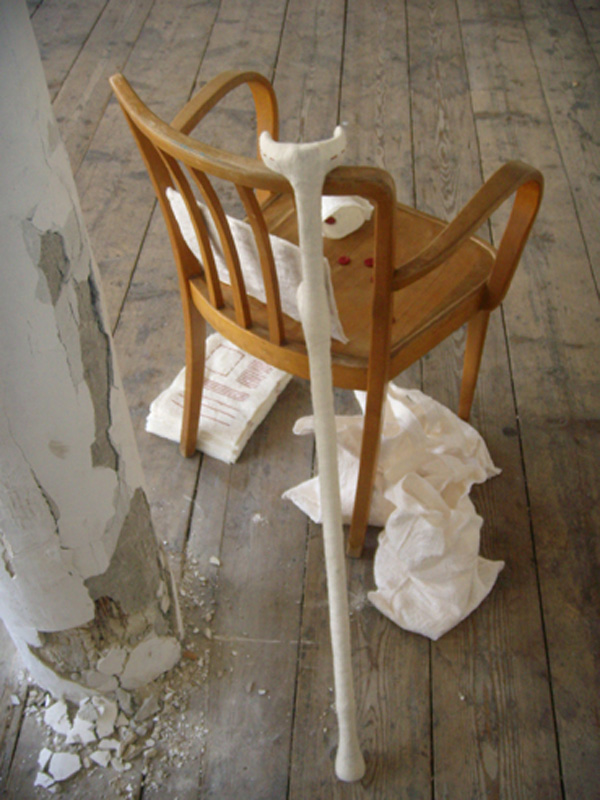 The stolen beggar (1, 2, 3), Handmade Felt made of Merino Wool, Cotton Fabric, Embroidery & Wood Seat, Photo: Kerstin Bennier, 2009