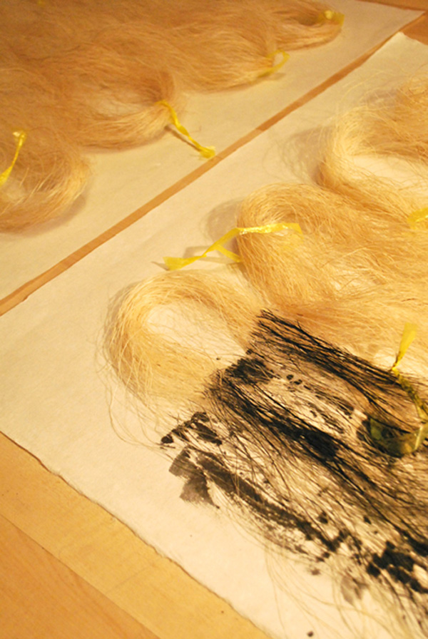 Studio: Staining threads with sumi for Noise 1207. Photo: M Kelly-Frère.