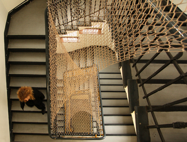 Spiral Descent, 2009 installation, elastic bands and staples, aprox.(36' x 8' x 9'