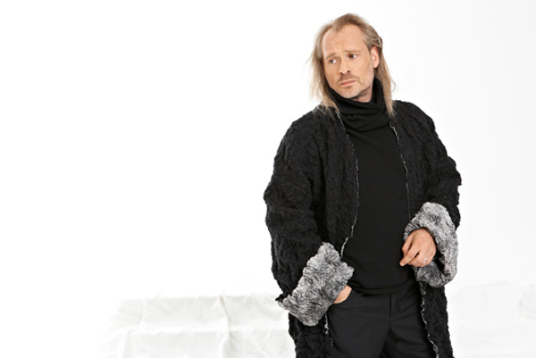 Kayiko, Handmade felt made of Merino Wool & Cotton Fabric. Photo: 1 & 2 Kayiko, 2010
Cooperation for the winter collection of kayiko, a Vienna based exclusive fashion designer