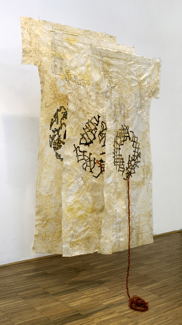 Derivatives, self-made paper, nets, 2012, 100cm x200cm x60cm, installation. Photo: Tihanyi & Bakos