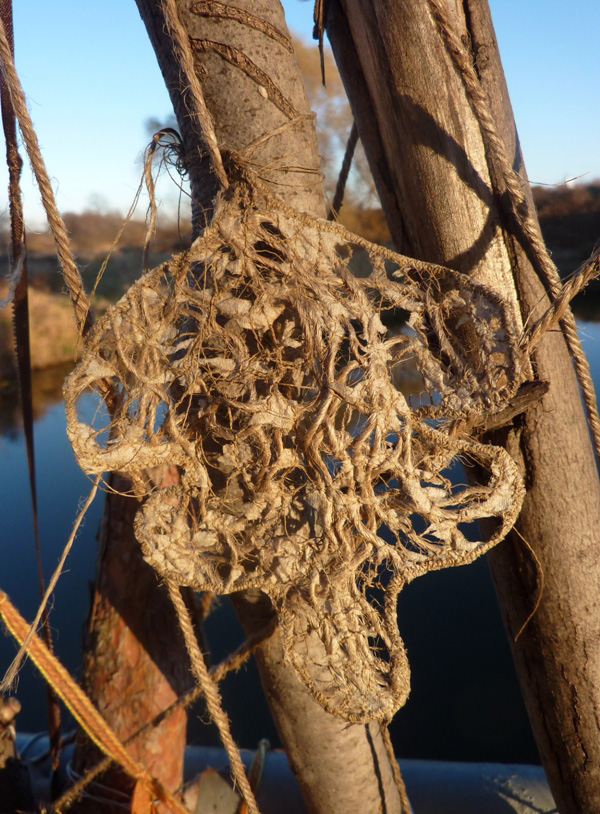 Passage – detail, – spring; materials: twine, cord, wool roving, paper, thread; technique: thread-web