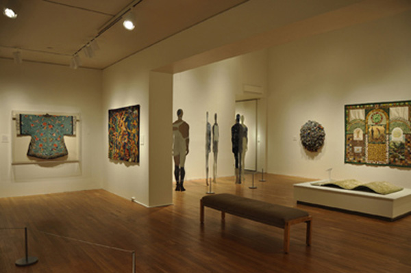 GREEN – Exhibit photos of One Day at the Textile Museum, Washington D.C., April-Sept. 2011