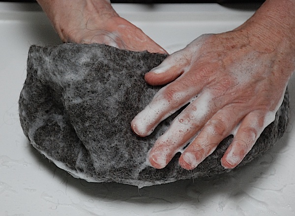 Carmella working, view 2. Photo: G. Rother