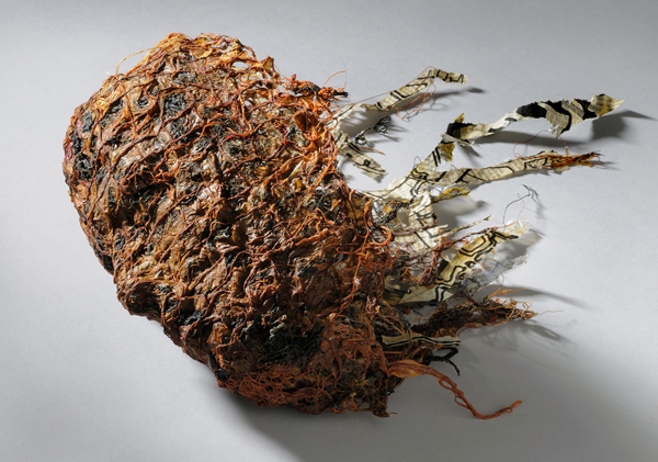 Urban Lay-out III newspaper, wire, 2011, 27cm x40cm x 43cm, artist book. Photo: Tihanyi & Bakos