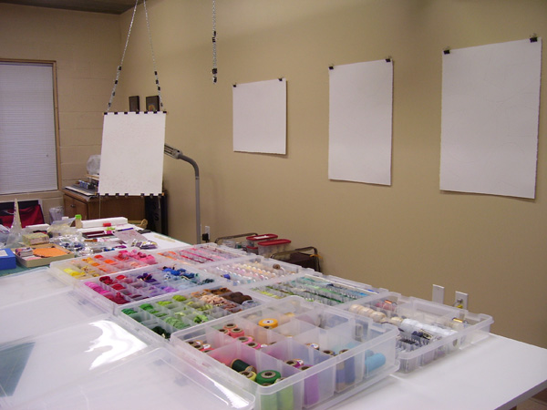 Work table and suspended easel. Photo: D. Slowinski.