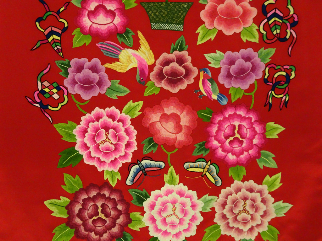 Insook Kim: Korean traditional wedding dress, detail.