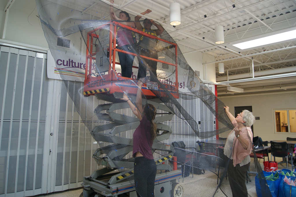 Step 2: Put up the netting.