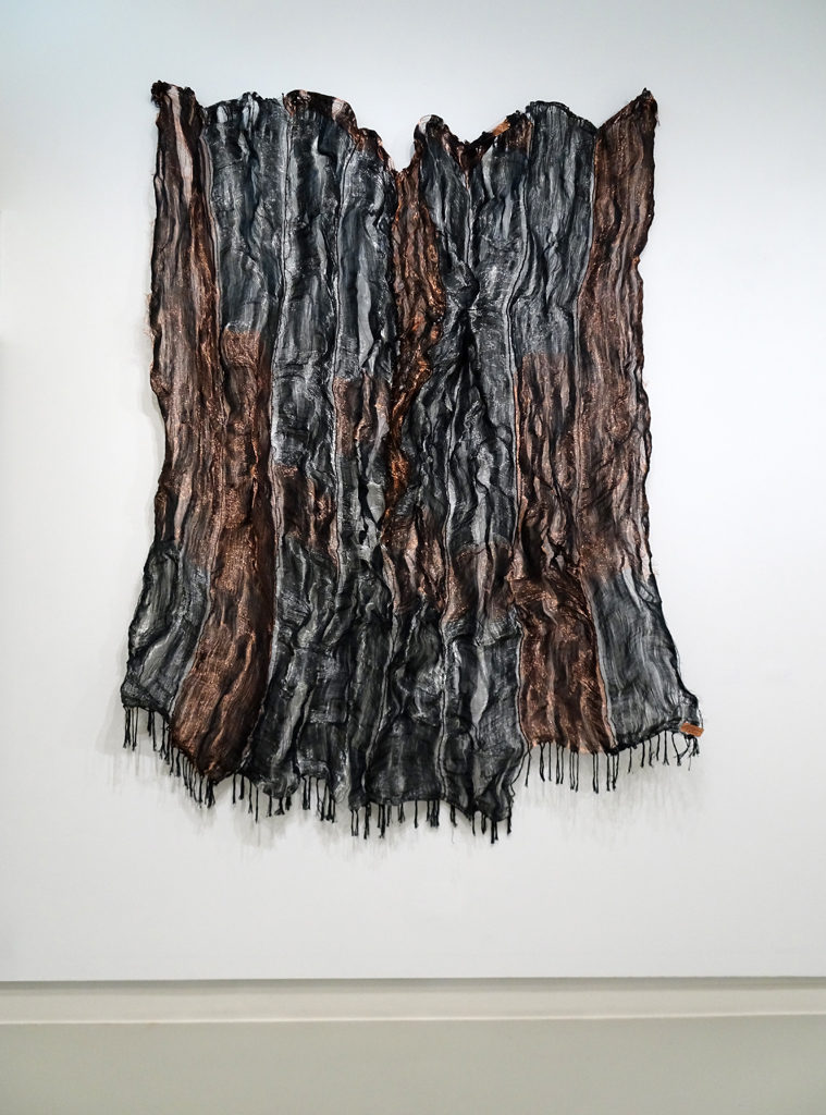 Elise Vazelakis: Repetitive Stillness, 2017 304H x 228W x 5D cm,  Loom Woven Fiber, Steel and Copper Wire.