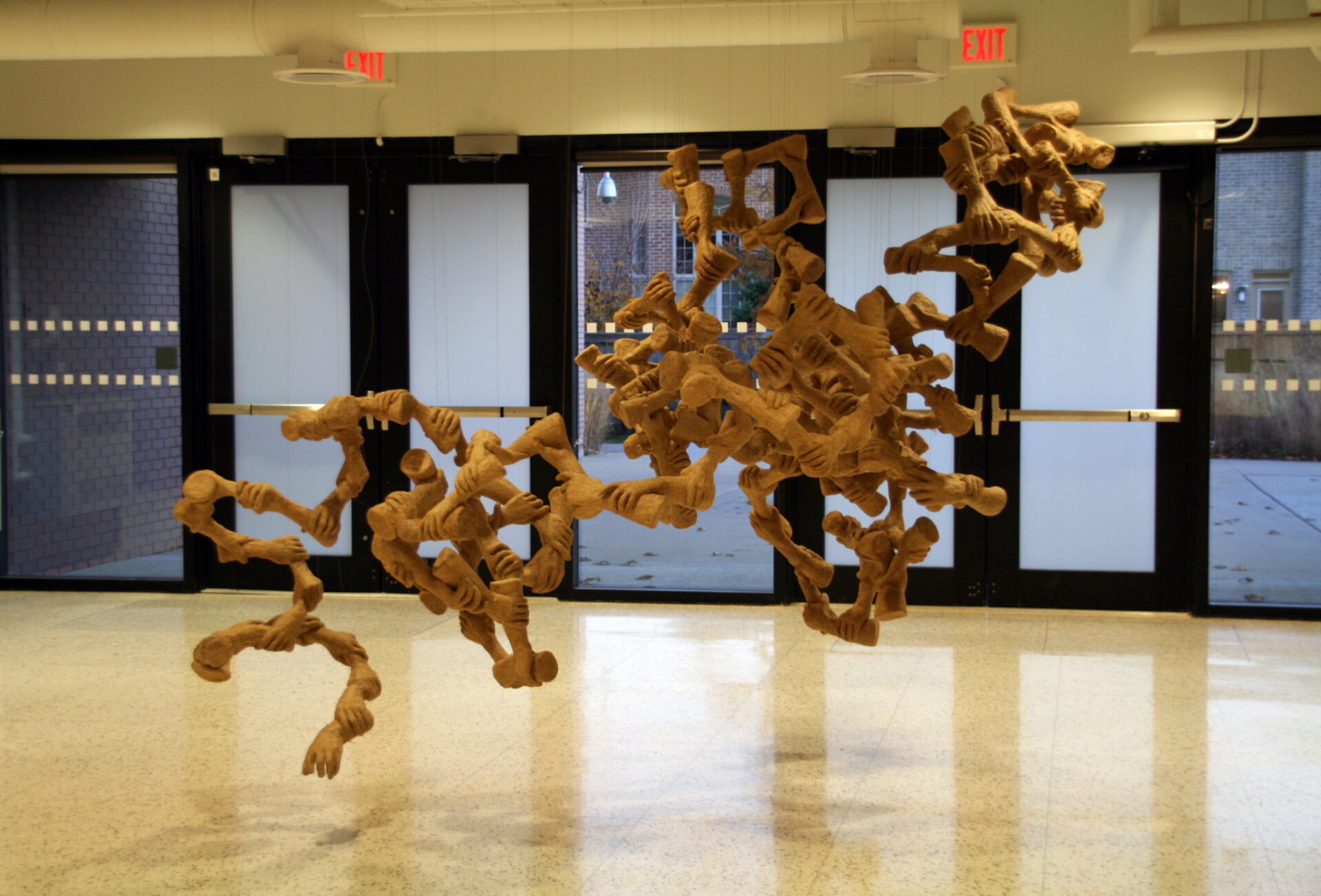 Marianne Kyryluk, Within Our Grasp, Installations, World of Threads Festival 2016.