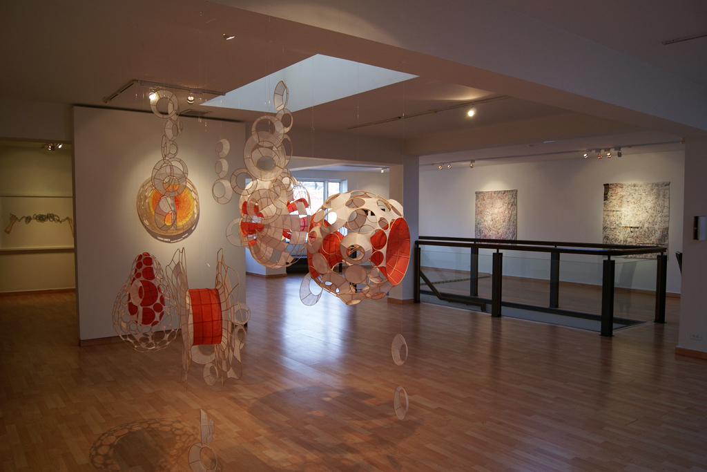 Red and White Melody, Xiaojing Yan, Material Connections exhibition, World of Threads Festival 2012.