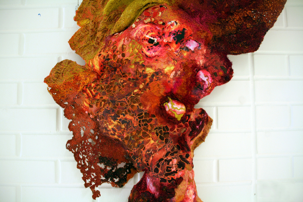 Rust-rose, detail.