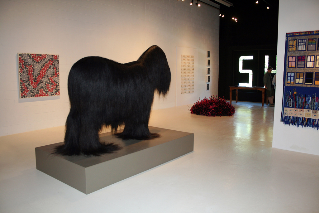 Installation view: Common Thread International exhibition Part 3, World of Threads Festival 2009.