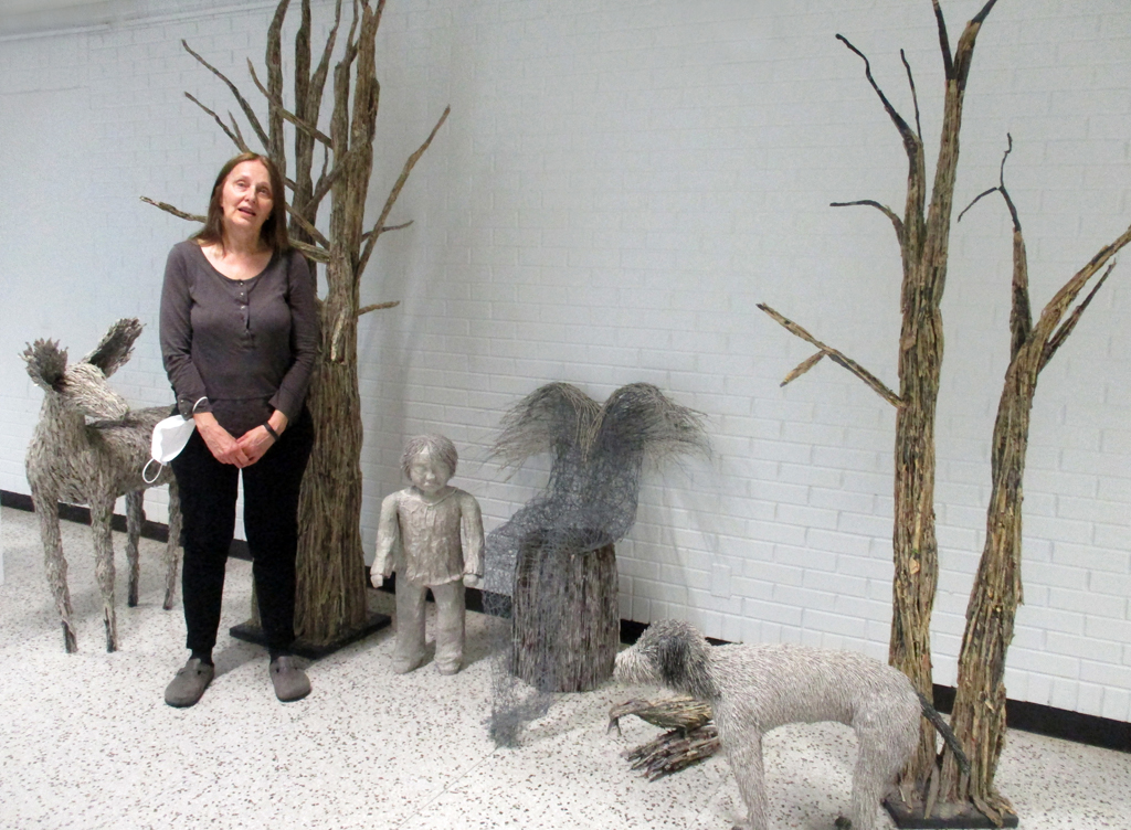 Artist: Barbara Cook at the  World of Threads Festival 2023-24.