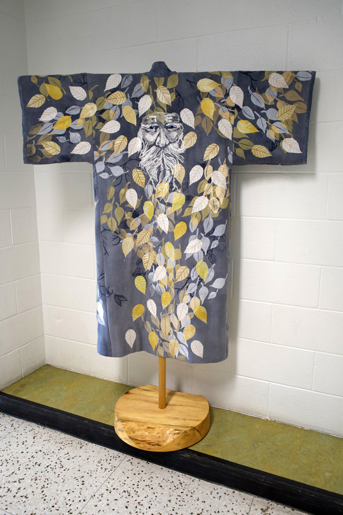 Ghost of Winter, Pat Burns-Wendland, Cat Walk III, World of Threads Festival 2023-24.