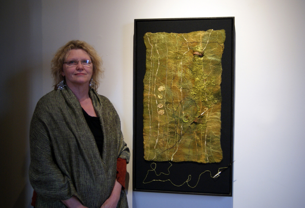 Sheila Thompson at the opening of the De rerum natura exhibition, World of Threads Festival 2012.