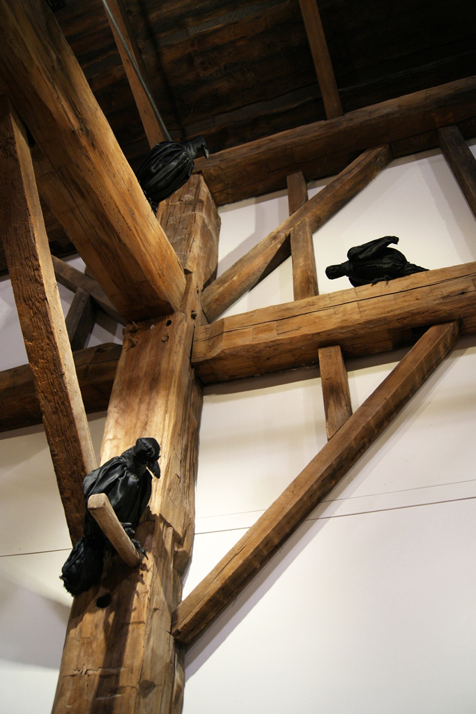 Crows, Karen Darricades, De rerum natura, World of Threads Festival 2012.