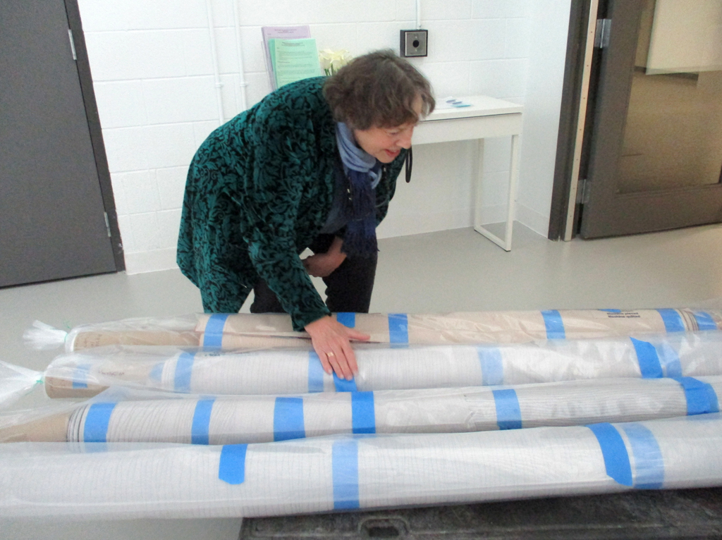 Artist: Roxanna Kartarjian, delivering her work, Solo Shows, World of Threads Festival 2023-24.