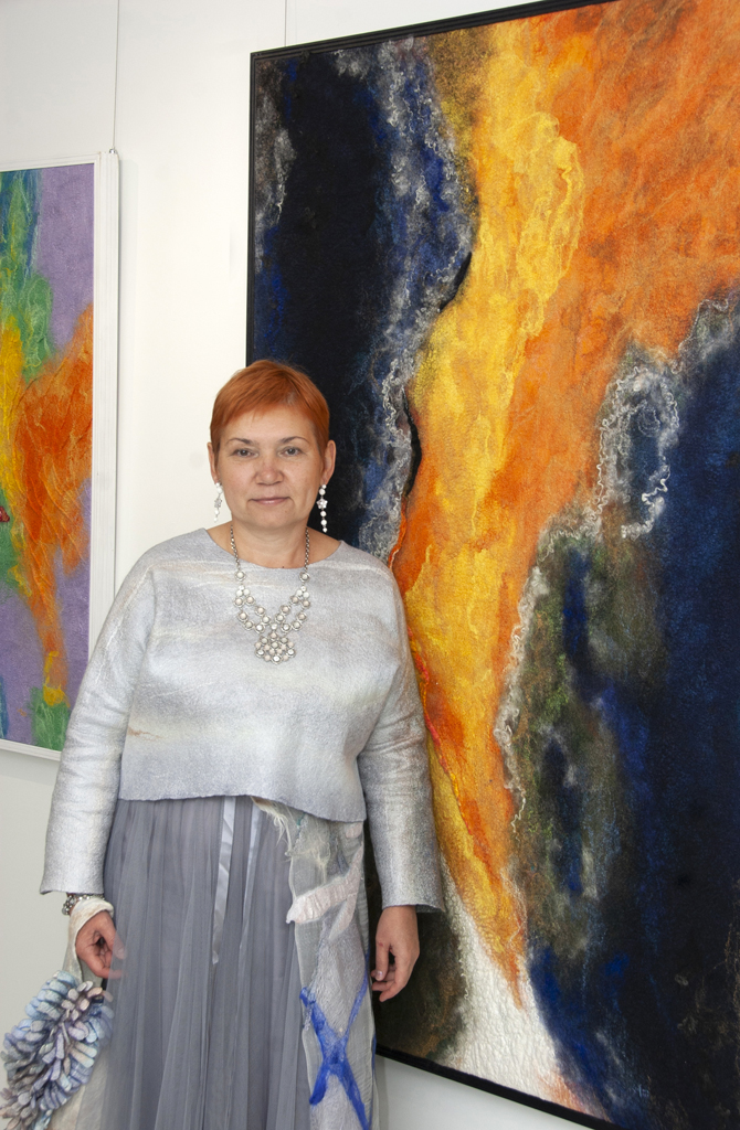 Artist: Svetlana Turov, Solo Shows, at the opening of the World of Threads Festival 2023-24.