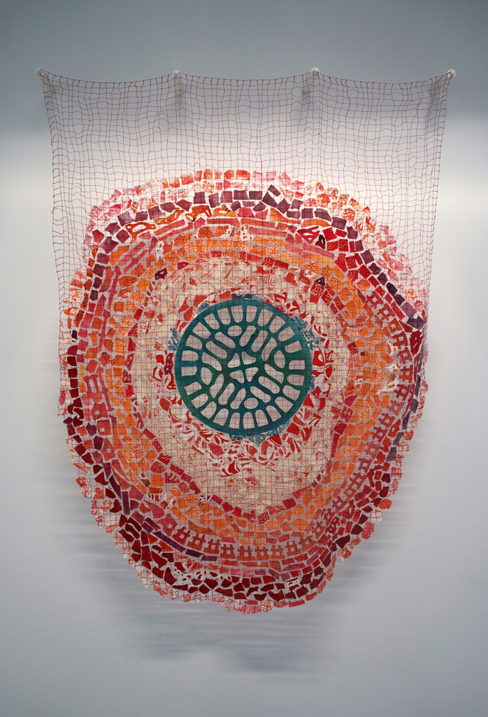 Loretta Faveri, Captured Moments red, Solo Show, World of Threads Festival 2023-24.