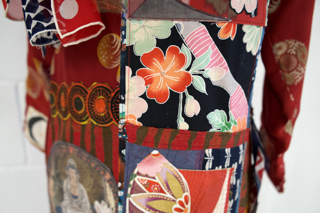 Apology, detail, Cindy Rinne, Cat Walk III, World of Threads Festival 2023-24.