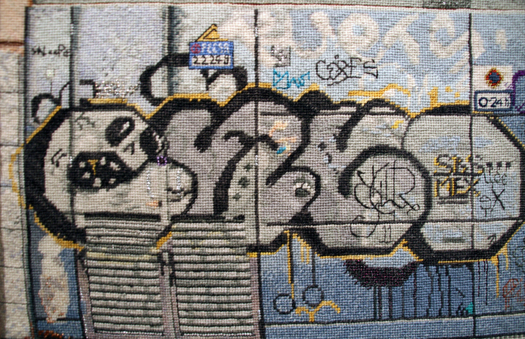 Jacquelyn Royal, Barcelona 1A, detail, Strung out and Undone exhibition, World of Threads Festival 2014.