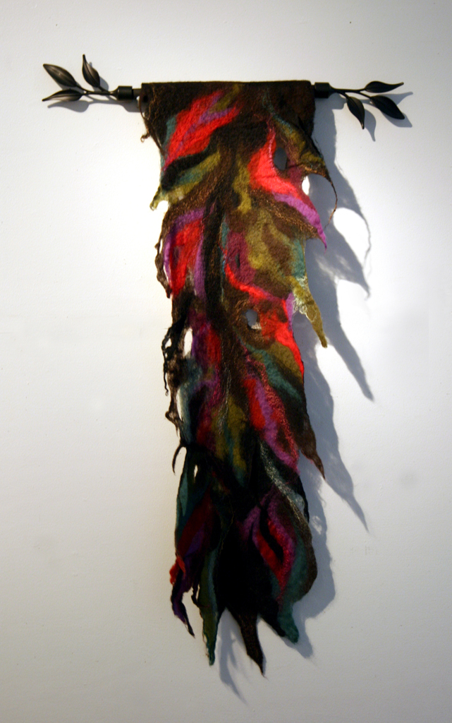 Cathy Shaugnessy, Threads That Bind exhibition, World of Threads Festival 2009.