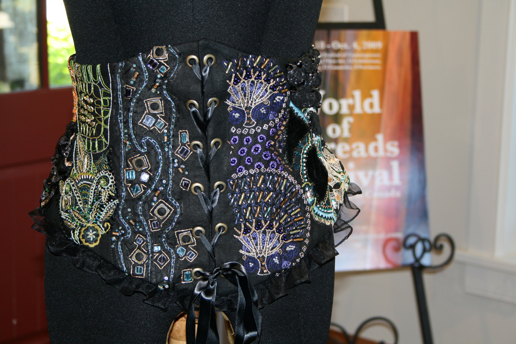 Laurie Lemelin, In Full Colour, Common Thread International exhibition, World of Threads Festival 2009.