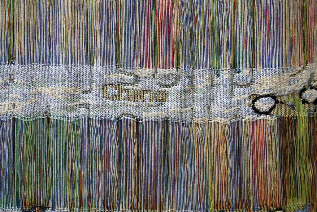 Kelly Thompson, Fluid Data, detail, Installations, World of Threads Festival 2016.