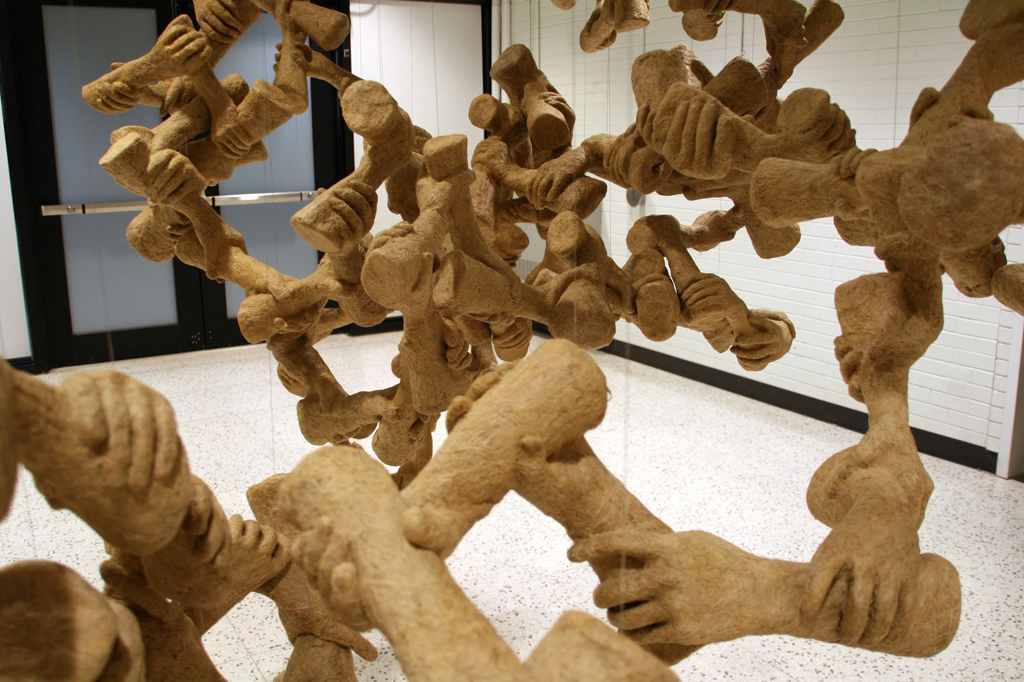 Marianne Kyryluk, Within Our Grasp, detail, Installations, World of Threads Festival 2016.