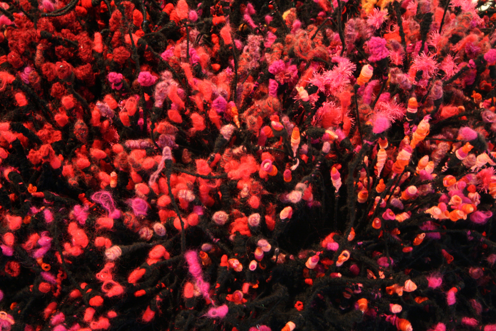 Ann Marie Hadcock, Para Red #2, detail, Common Thread International exhibition Part 3, World of Threads Festival 2009.