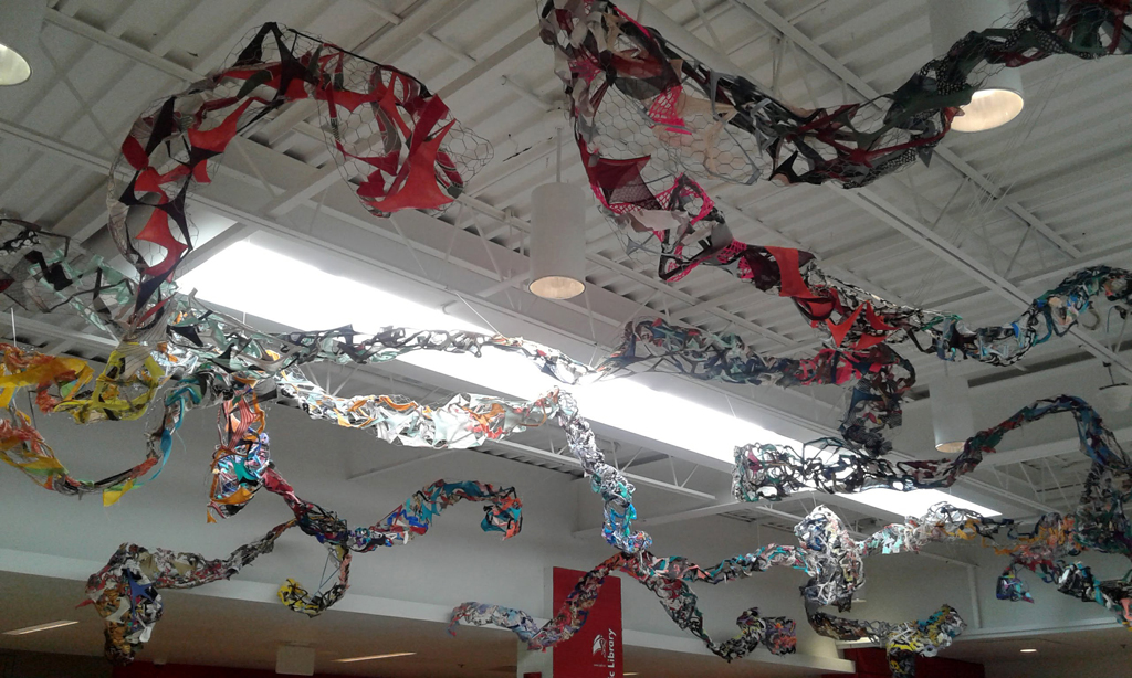 Olivia Tripp Morrow, Stretch, Installations, World of Threads Festival 2016.