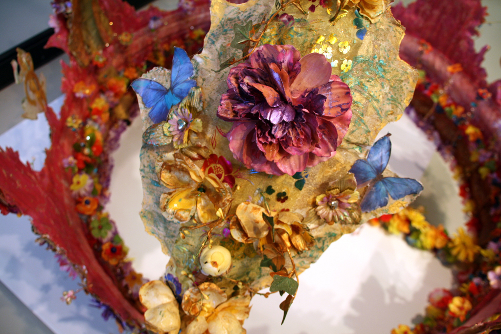 Artist: Jacqueline Treloar, Corona Magna Puer, detail, Installations, World of Threads Festival 2014.
