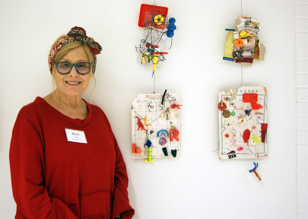 Artist: Myrna Tatar at the opening of the World of Threads Festival 2016.  